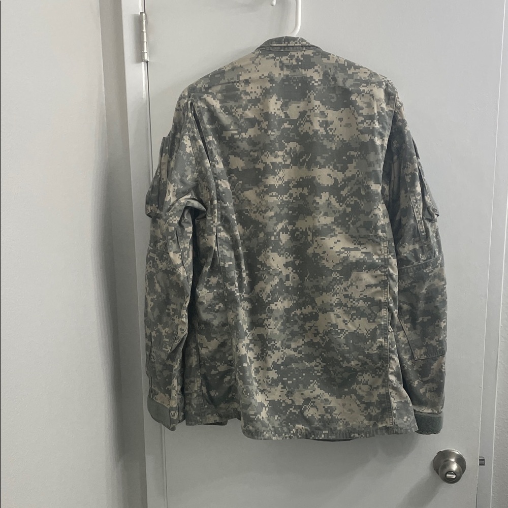 Men's Camouflage Jacket - Picture 3 of 11